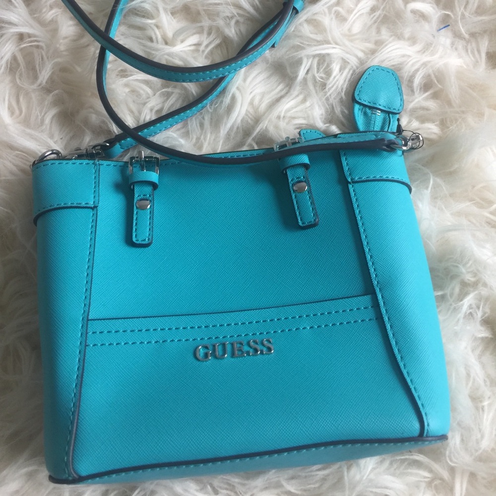 Guess Crossbody